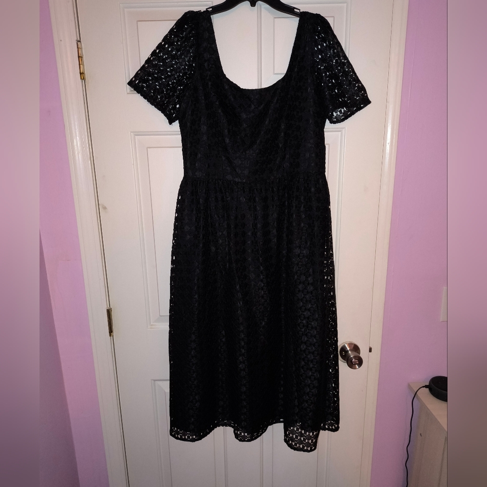 Elegant Black Lace Dress
